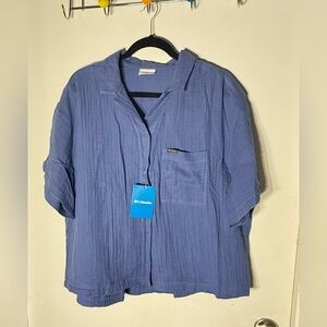 Columbia Women’s Blue Short Sleeve Button Up Shirt NWT XL
